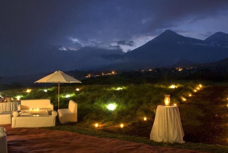 Hotel La Reunion Golf Resort And Residences Антигуа-Гватемала Экстерьер фото
